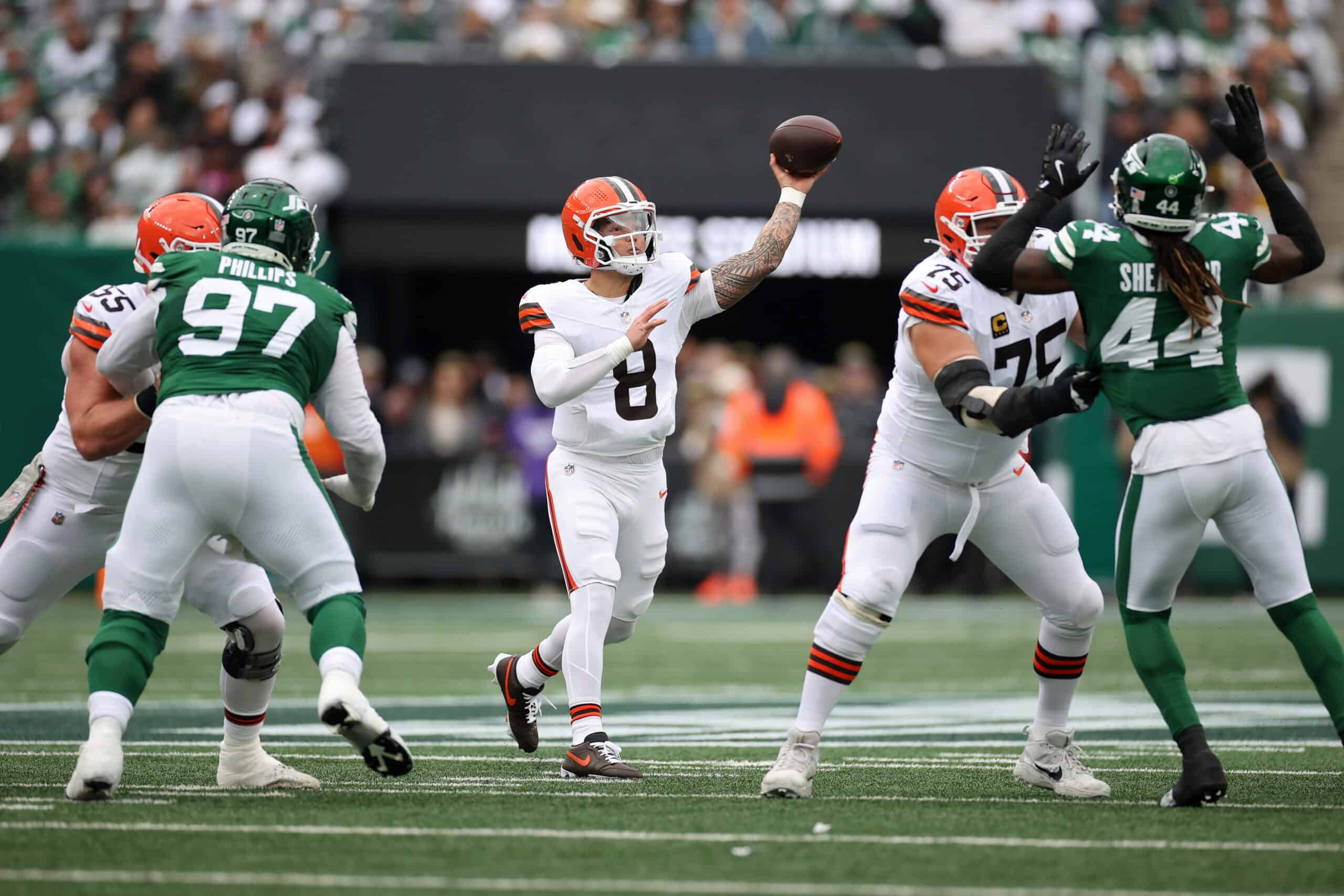 EAST RUTHERFORD, NEW JERSEY - NOVEMBER 09: Dillon Gabriel #8 of the Cleveland Browns attempts a pass against the New York Jets during the first half in the game at MetLife Stadium on November 09, 2025 in East Rutherford, New Jersey.