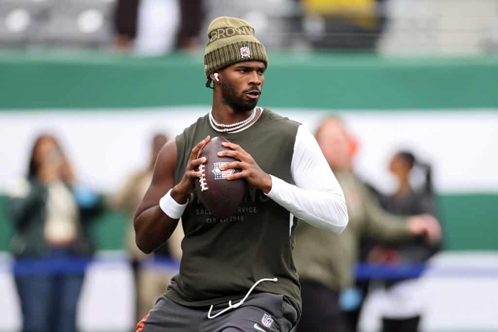 EAST RUTHERFORD, NEW JERSEY - NOVEMBER 09: Shedeur Sanders #12 of the Cleveland Browns warms up prior to the game against the New York Jets at MetLife Stadium on November 09, 2025 in East Rutherford, New Jersey.