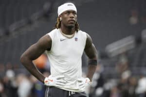 LAS VEGAS, NEVADA - NOVEMBER 23: Jerry Jeudy #3 of the Cleveland Browns warms up before a game against the Las Vegas Raiders at Allegiant Stadium on November 23, 2025 in Las Vegas, Nevada.