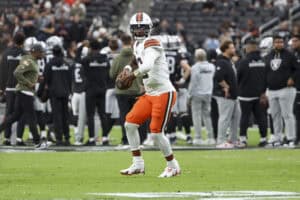 LAS VEGAS, NEVADA - NOVEMBER 23: Shedeur Sanders #12 of the Cleveland Browns warms up before a game against the Las Vegas Raiders at Allegiant Stadium on November 23, 2025 in Las Vegas, Nevada.