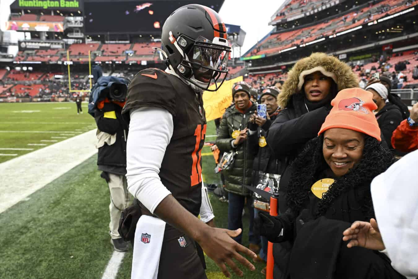 CLEVELAND, OHIO - DECEMBER 07: Shedeur Sanders #12 of the Cleveland Browns visits with family prior to a game against the Tennessee Titans at Huntington Bank Field on December 07, 2025 in Cleveland, Ohio.