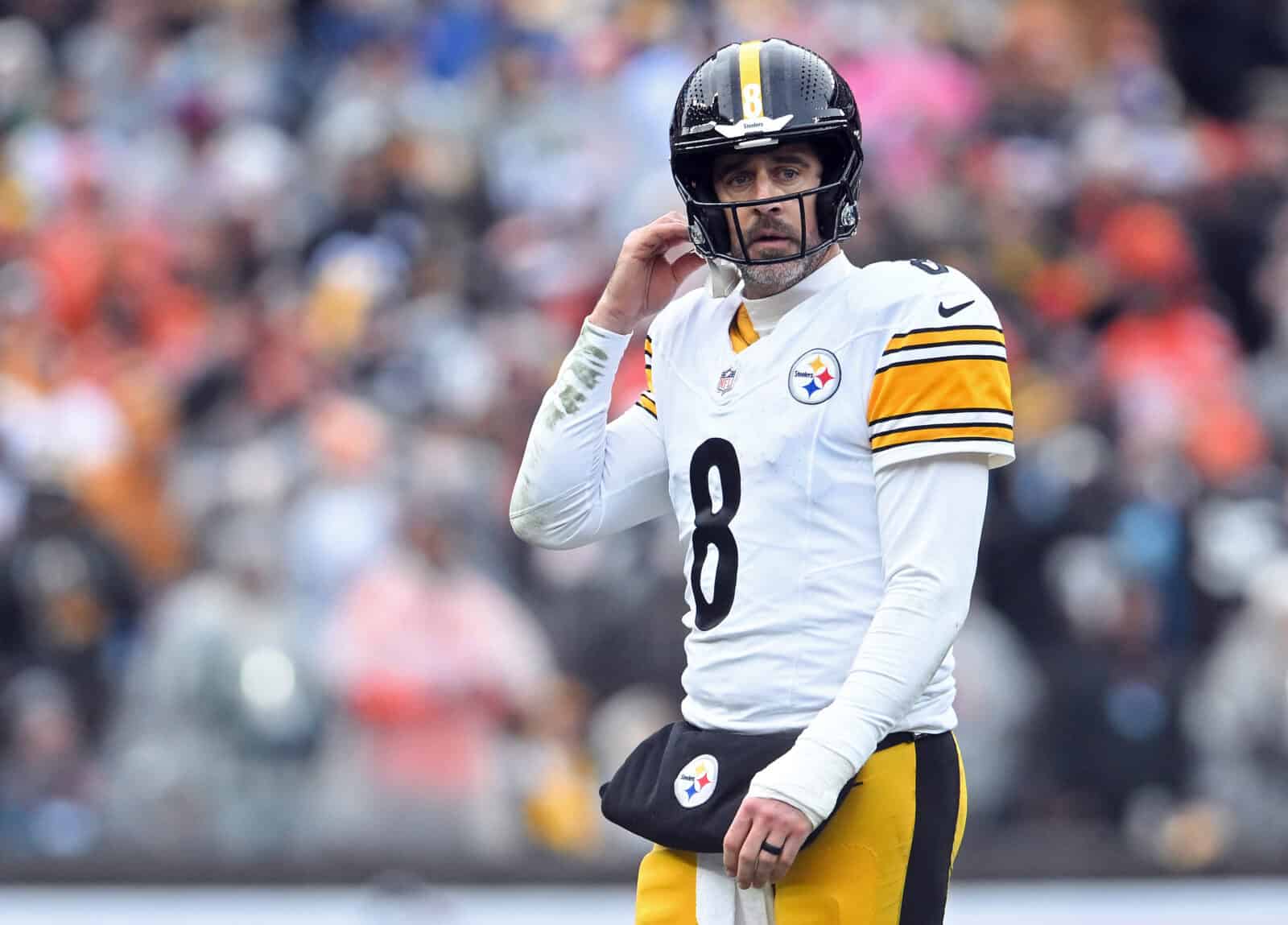 Aaron Rodgers Had A 4-Word Message For Shedeur Sanders After Sunday’s Game