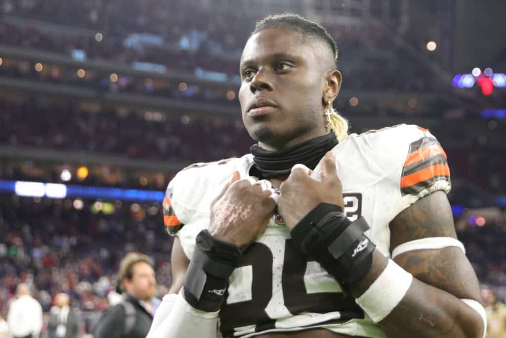 HOUSTON, TEXAS - JANUARY 13: David Njoku #85 of the Cleveland Browns walks off the field after losing to the Houston Texans in the AFC Wild Card Playoffs at NRG Stadium on January 13, 2024 in Houston, Texas.