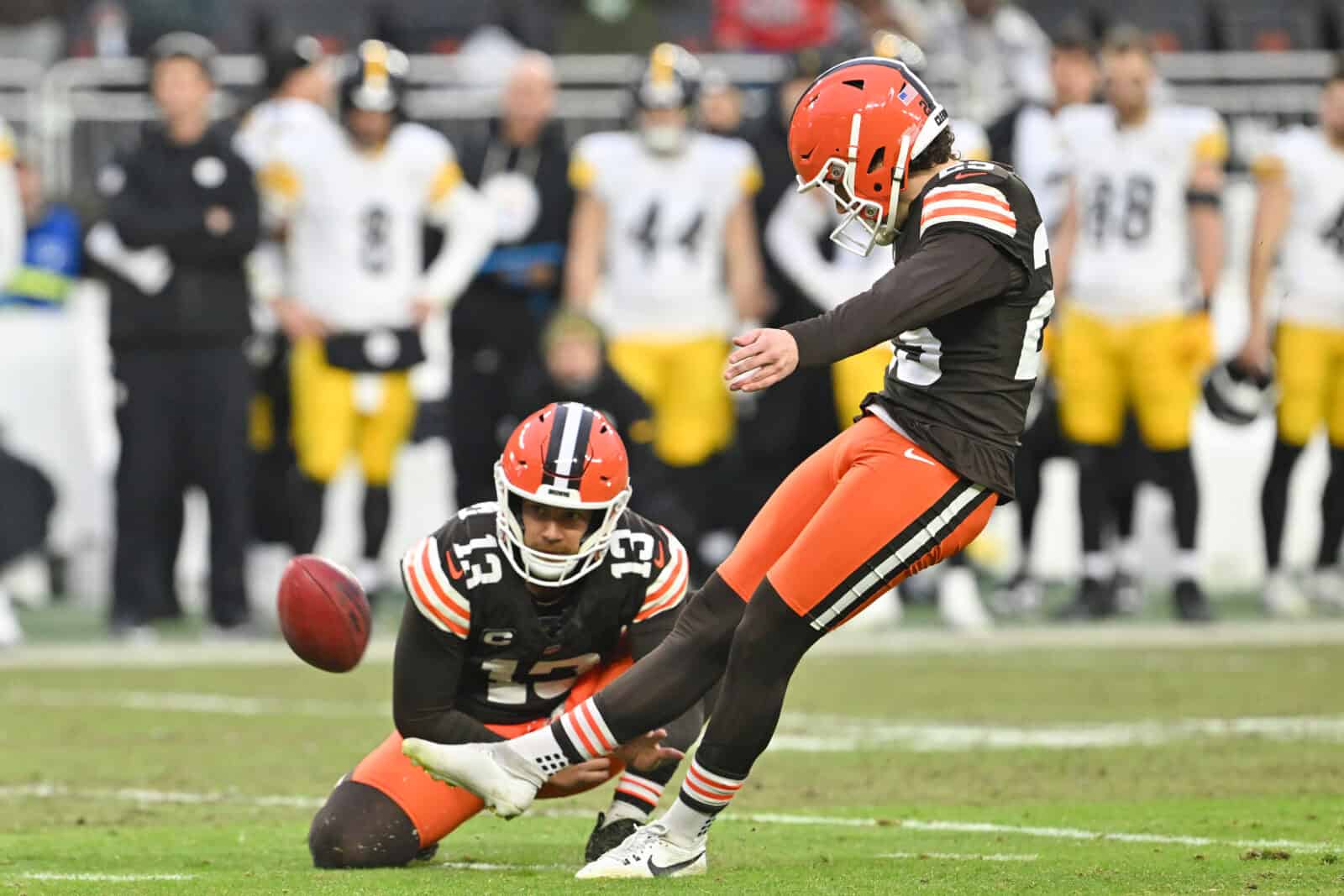 Browns Coach Drops Interesting Take On Andre Szmyt