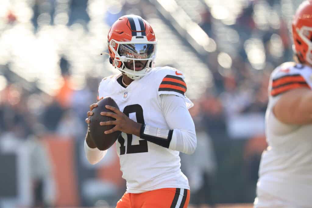 CINCINNATI, OHIO - JANUARY 04: Shedeur Sanders #12 of the Cleveland Browns warms up prior to the game against the Cincinnati Bengals at Paycor Stadium on January 04, 2026 in Cincinnati, Ohio.