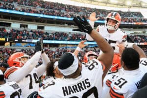 CINCINNATI, OHIO - JANUARY 04: Andre Szmyt #25 of the Cleveland Browns celebrates kicking the winning field goal at Paycor Stadium on January 04, 2026 in Cincinnati, Ohio. The Cleveland Browns defeated the Cincinnati Bengals 20 -18.