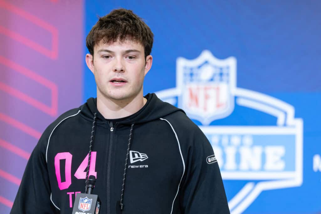 INDIANAPOLIS, INDIANA - FEBRUARY 26: Oscar Delp of the Georgia Bulldogs speaks to the media during the 2026 NFL Draft Combine at the Indiana Convention Center on February 26, 2026 in Indianapolis, Indiana.