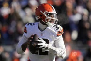 CHICAGO, ILLINOIS - DECEMBER 14: Shedeur Sanders #12 of the Cleveland Browns throws a pass during the first quarter against the Chicago Bears on December 14, 2025 in Chicago, Illinois.