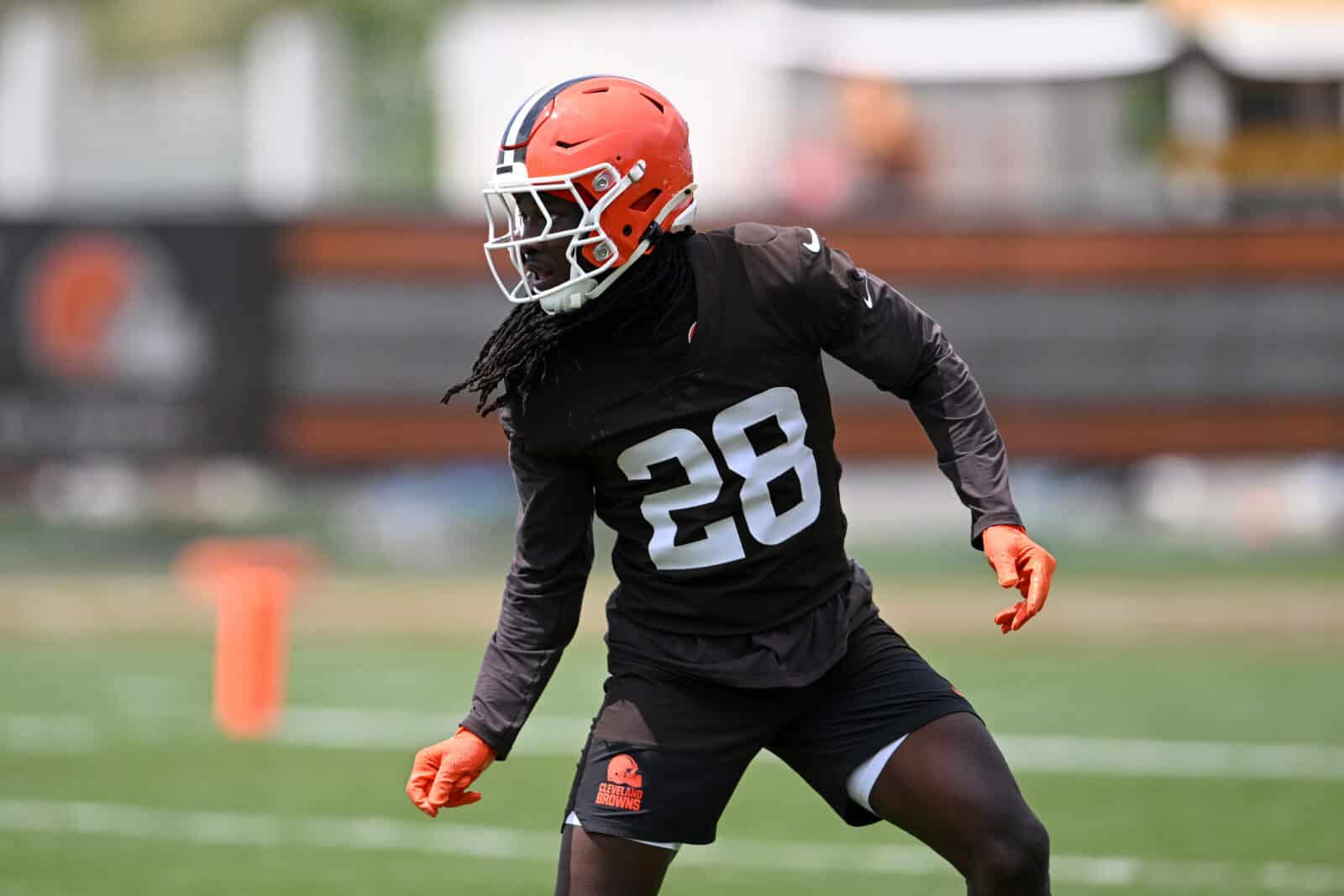 Browns Rookie Already Studying The NFL’s Best At His Position