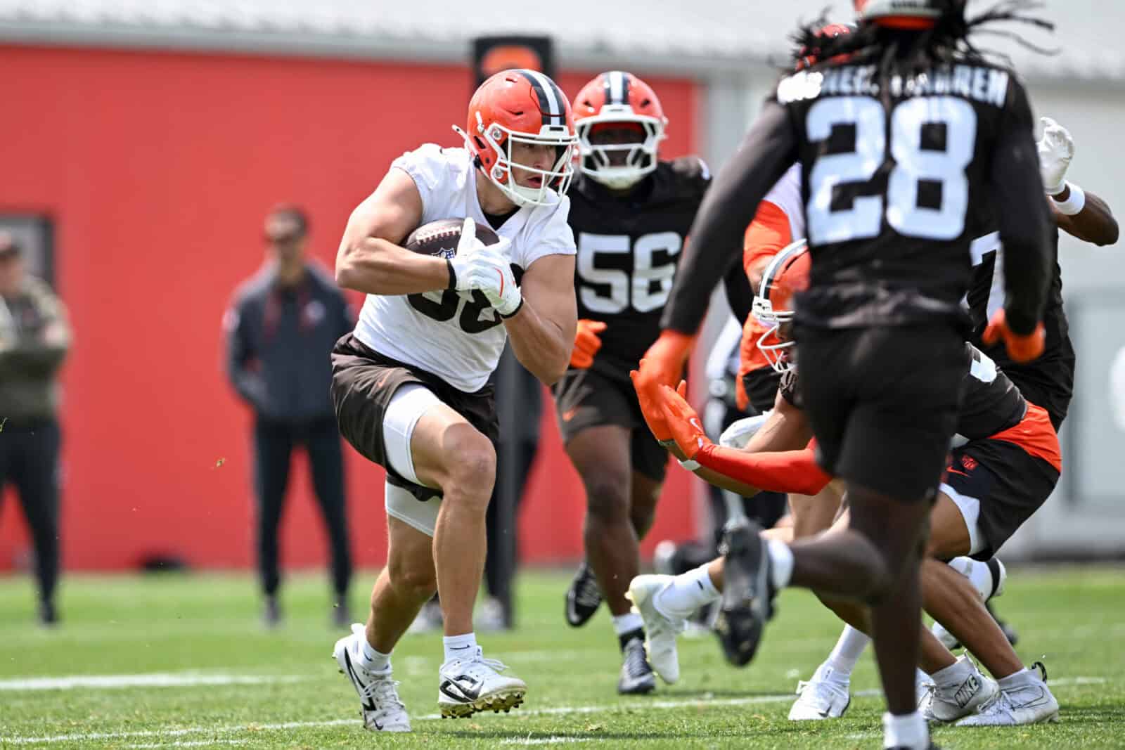 Browns Rookie Is Drawing Rave Reviews From Minicamp