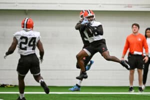 BEREA, OHIO - MAY 20: D'Angelo Ross #20 of the Cleveland Browns breaks up a pass intended for Jerry Jeudy #3 during the Cleveland Browns OTA Offseason Workouts at CrossCountry Mortgage Campus on May 20, 2026 in Berea, Ohio.