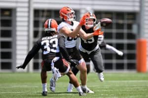 BEREA, OHIO - JUNE 11: Carson Schwesinger #49 of the Cleveland Browns breaks up a pass intended for Jack Stoll #89 during the Cleveland Browns Mandatory Minicamp at CrossCountry Mortgage Campus on June 11, 2026 in Berea, Ohio.