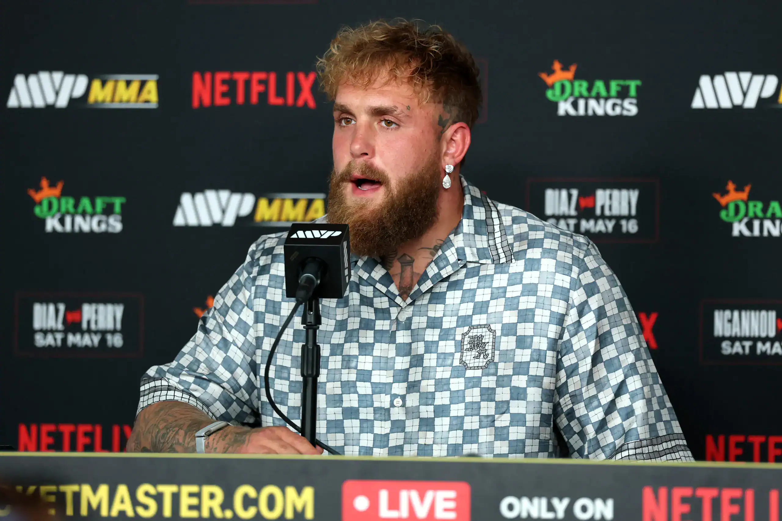 Professional Boxer Says He Has Interest In Playing For The Browns