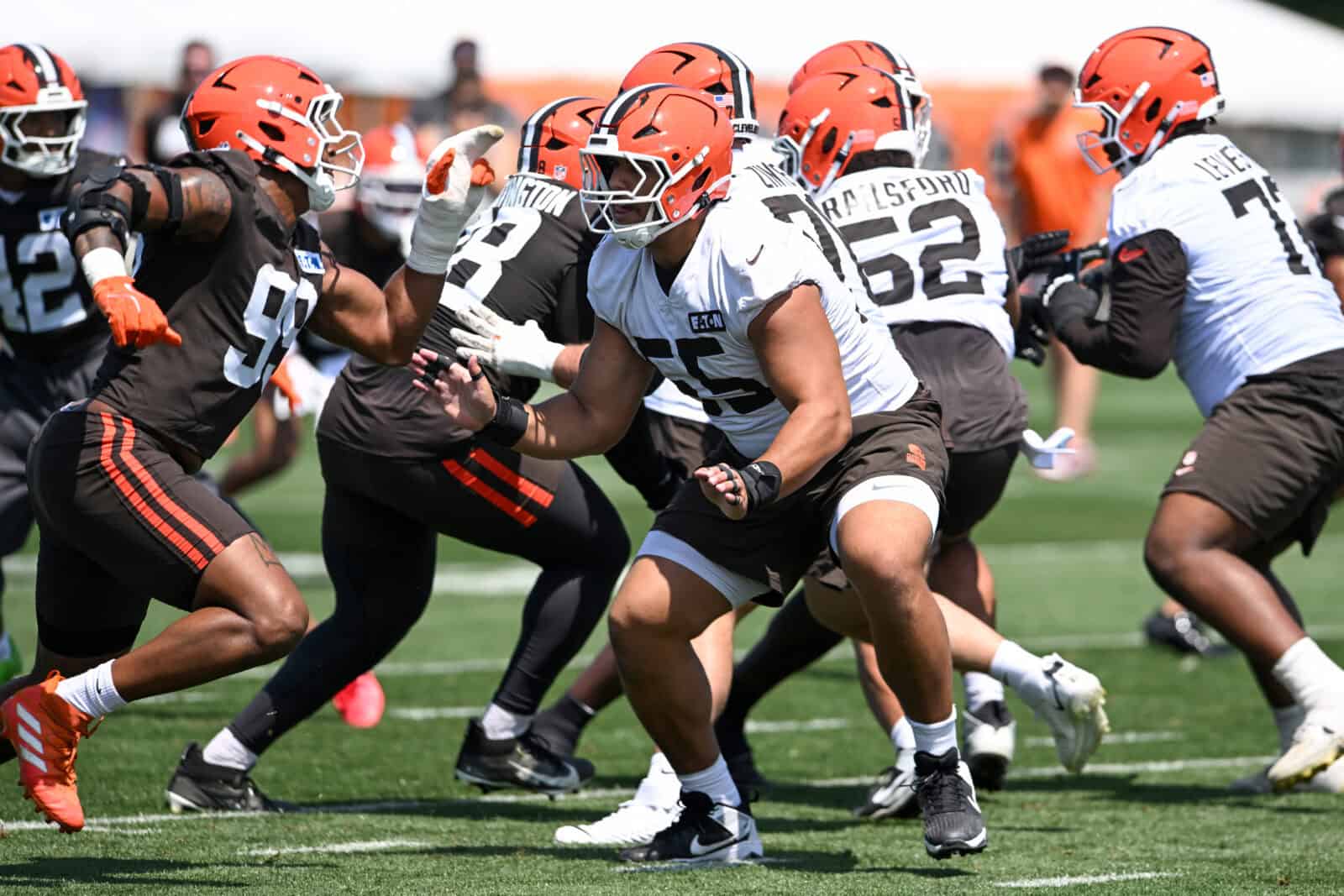 Analyst Names Which Rookie Perfectly Fits Browns’ Scheme