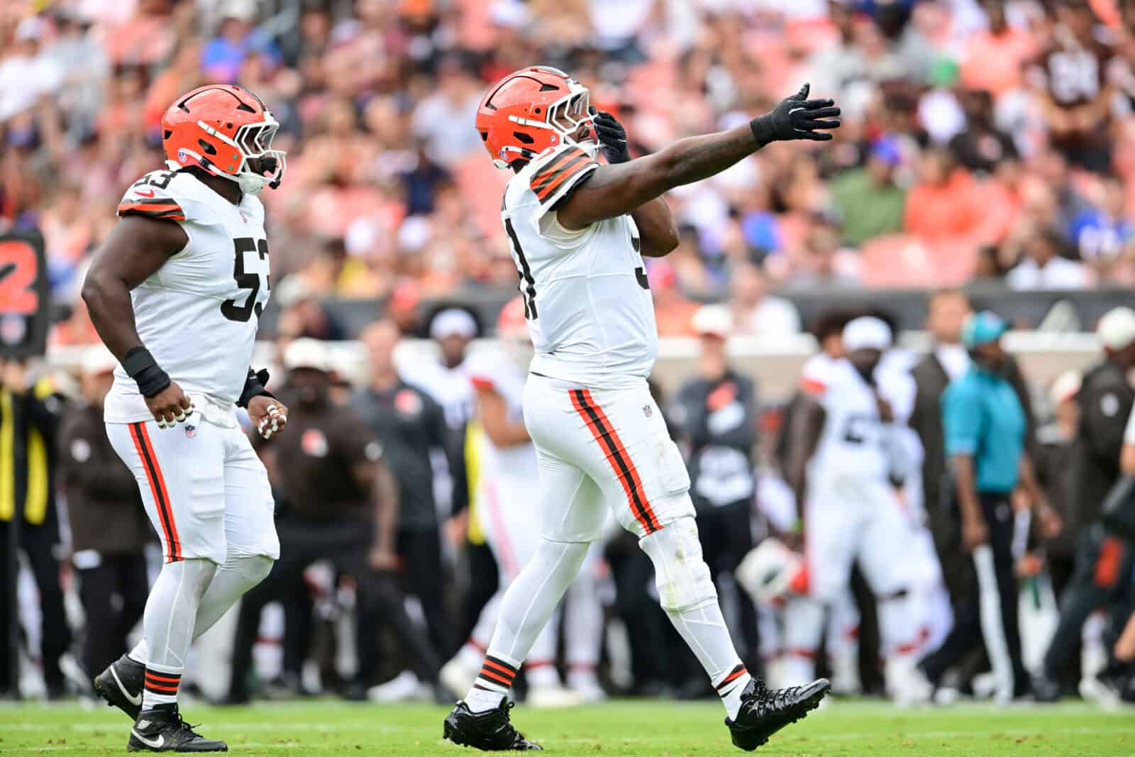 Browns Waive Player In Unprecedented Situation