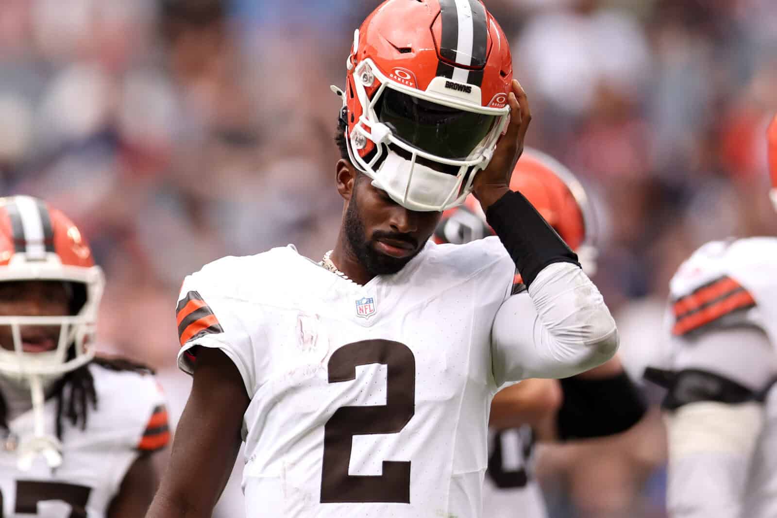 Former Browns QB Defends Shedeur Sanders’ Rough Outing