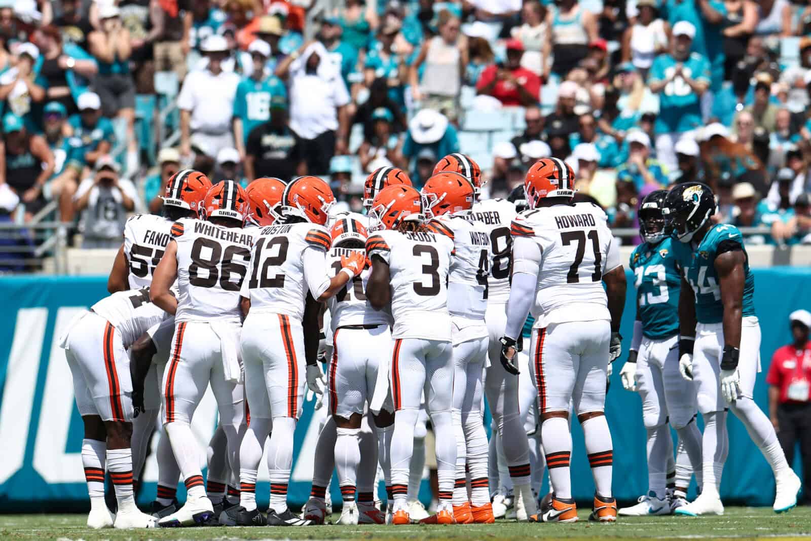 Browns Rookie Turns Heads With Impressive NFL Debut