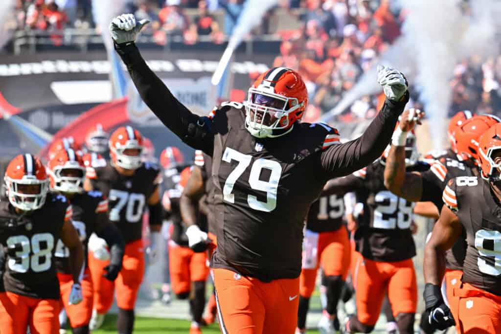 CLEVELAND, OHIO - SEPTEMBER 27: Dawand Jones #79 of the Cleveland Browns takes the field prior to the game against the Carolina Panthers at Huntington Bank Field on September 27, 2026 in Cleveland, Ohio.