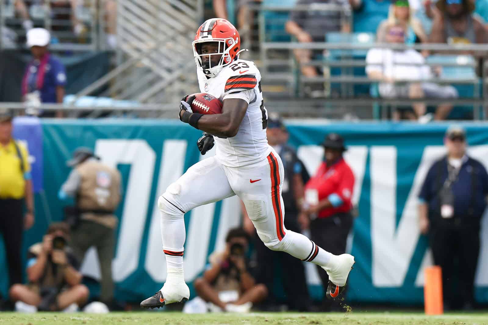 Raheim Sanders Did Something Nobody Else In The NFL Did In Week 1