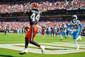 CLEVELAND, OHIO - SEPTEMBER 27: Harold Fannin Jr. #44 of the Cleveland Browns catches a pass for a touchdown against the Carolina Panthers during the second quarter at Huntington Bank Field on September 27, 2026 in Cleveland, Ohio.