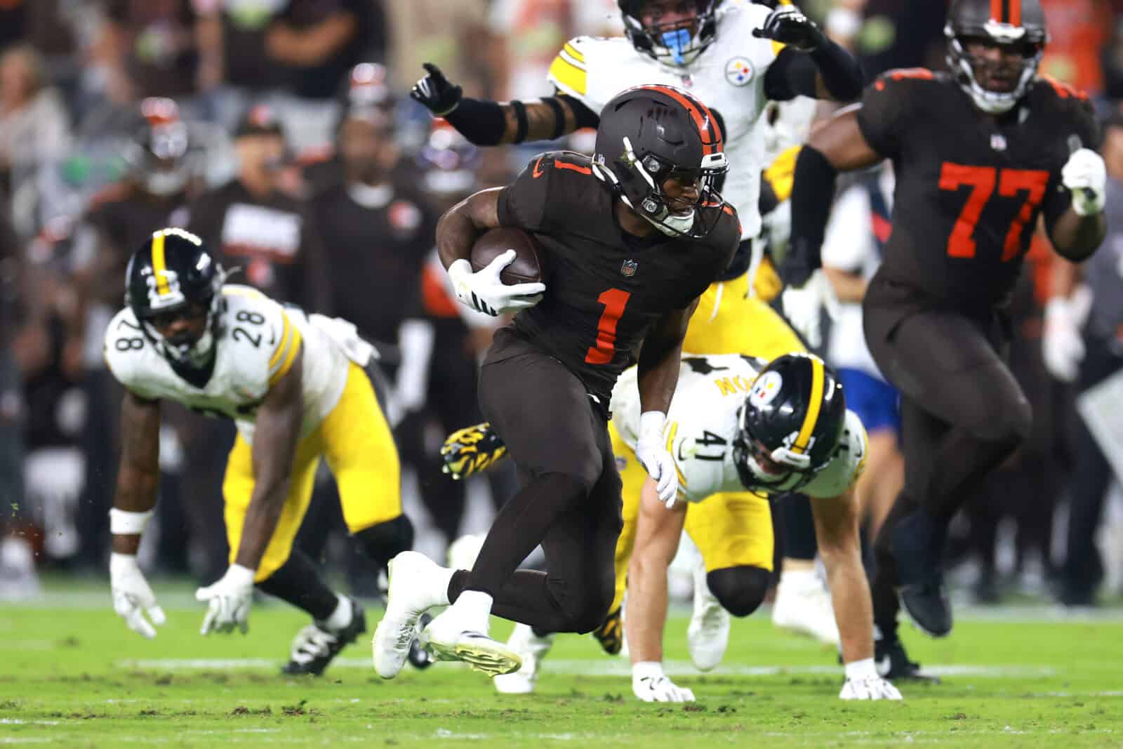 Former NFL Player Gives The Browns A Notable Honor