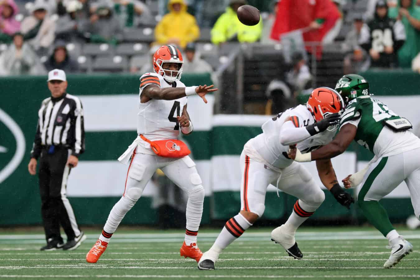 EAST RUTHERFORD, NEW JERSEY - OCTOBER 11: Deshaun Watson #4 of the Cleveland Browns makes a pass during the first quarter of the game against the New York Jets at MetLife Stadium on October 11, 2026 in East Rutherford, New Jersey.