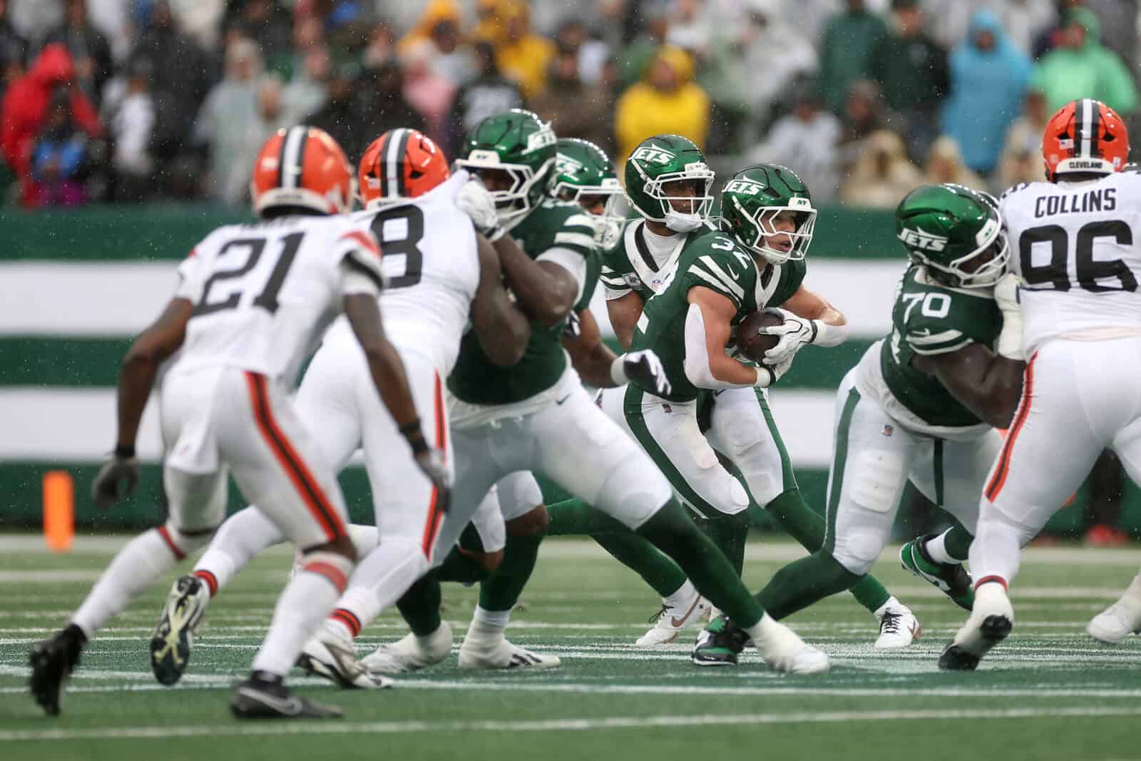 Browns Down 7-6 To Jets At Halftime
