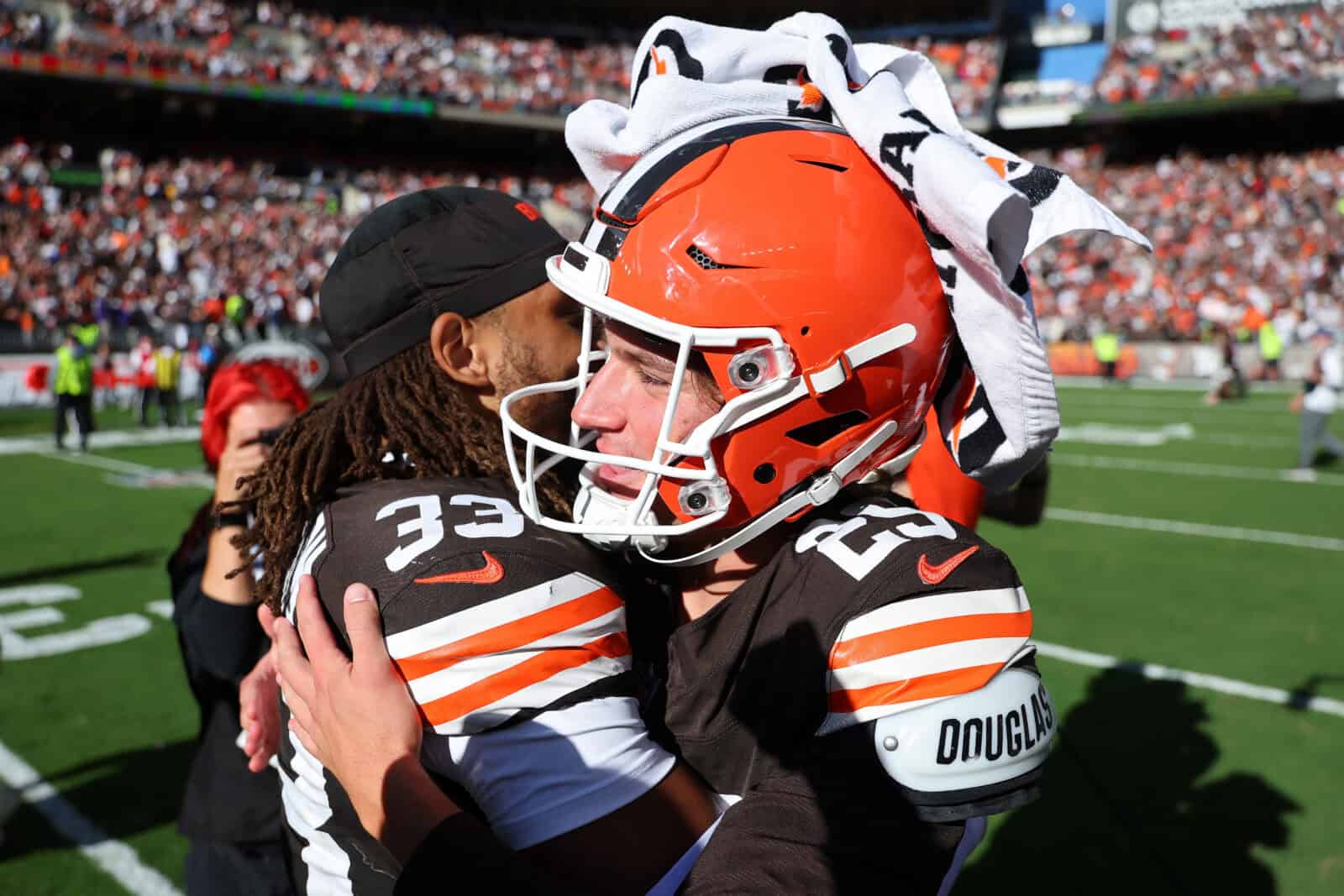 Browns’ Locker Room Was Electric After Sunday’s Win