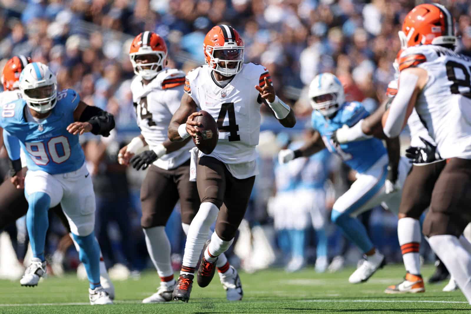 Browns Lead Titans 17-14 At Halftime