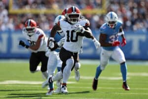 NASHVILLE, TENNESSEE - OCTOBER 25: Quinshon Judkins #10 of the Cleveland Browns carries the ball during the first half against the Tennessee Titans at Nissan Stadium on October 25, 2026 in Nashville, Tennessee.