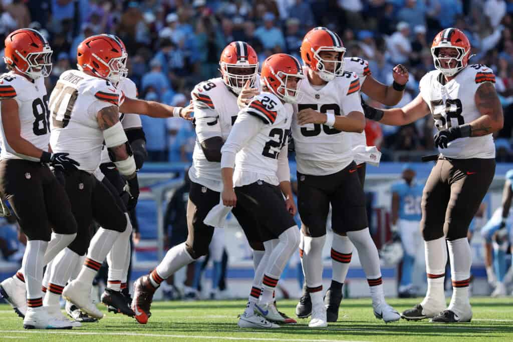 NASHVILLE, TENNESSEE - OCTOBER 25: Andre Szmyt #25 of the Cleveland Browns celebrates a field goal during the fourth quarter against the Tennessee Titans at Nissan Stadium on October 25, 2026 in Nashville, Tennessee.