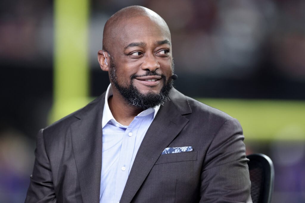 ATLANTA, GEORGIA - OCTOBER 11: Mike Tomlin looks on before a game between the Atlanta Falcons and the Baltimore Ravens at Mercedes-Benz Stadium on October 11, 2026 in Atlanta, Georgia.